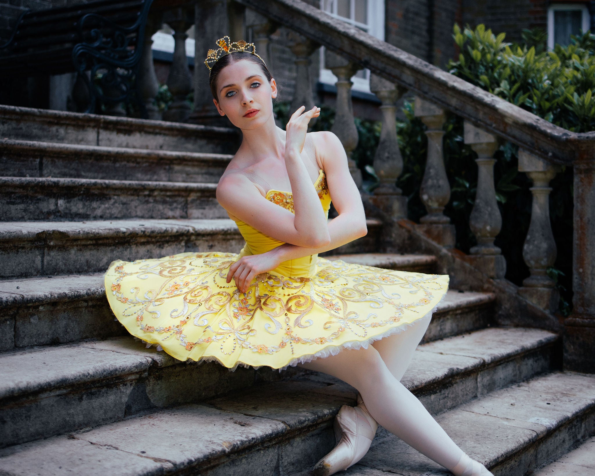 Grand pas Tutu - Golden - Hire only