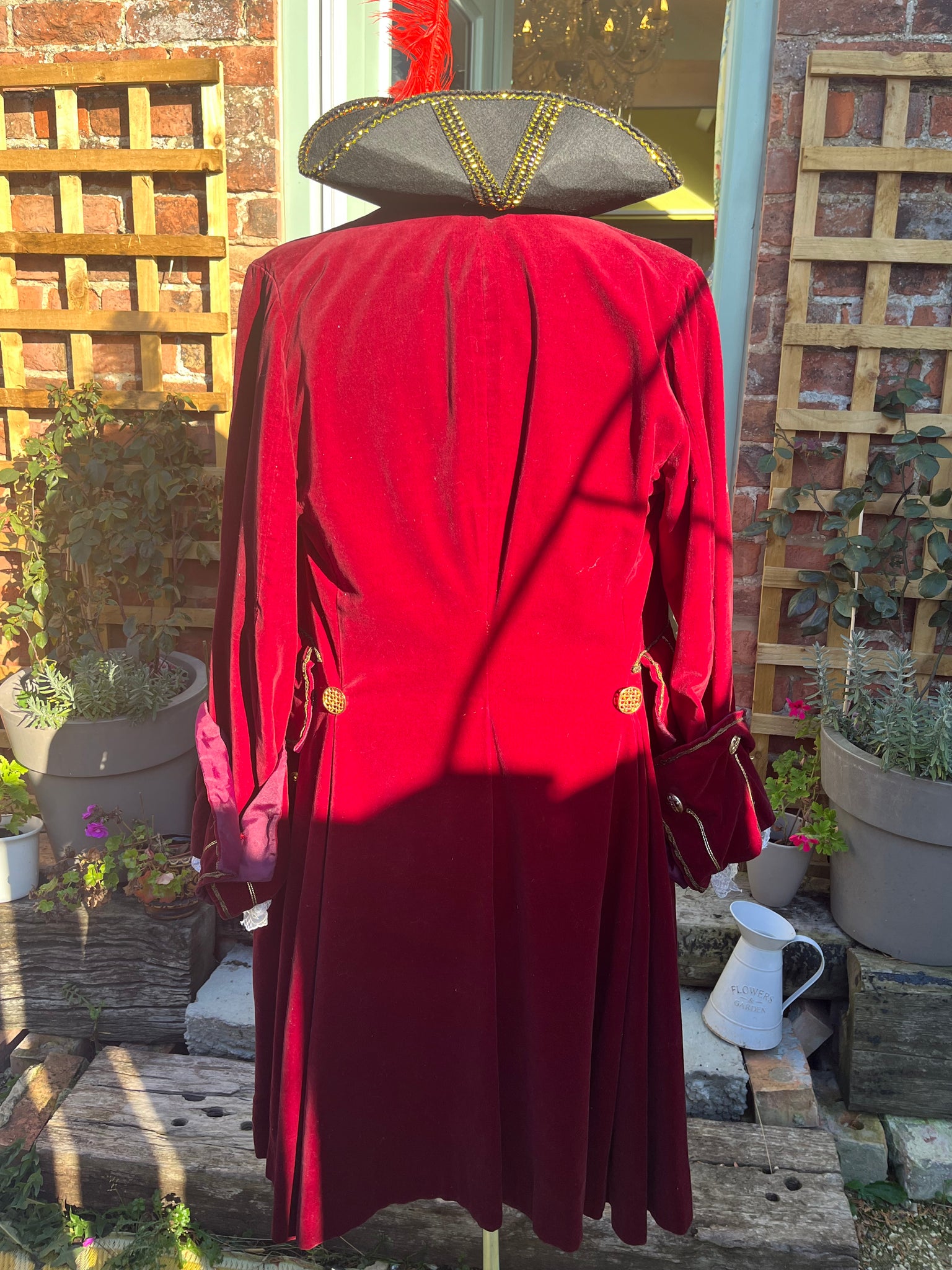 Captain sales hook coat