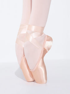 SALE!! Capezio Airess Pointe shoe - Broad Toe