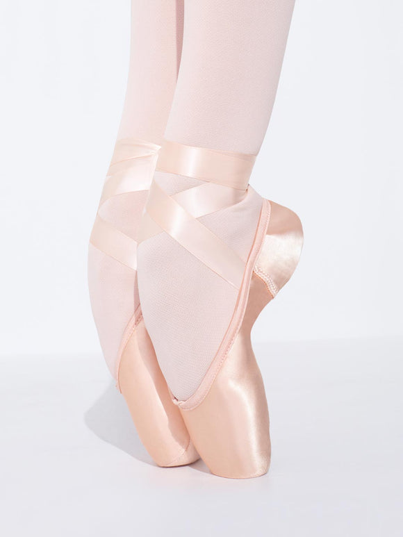 SALE!! Capezio Airess Pointe shoe - Tapered Toe